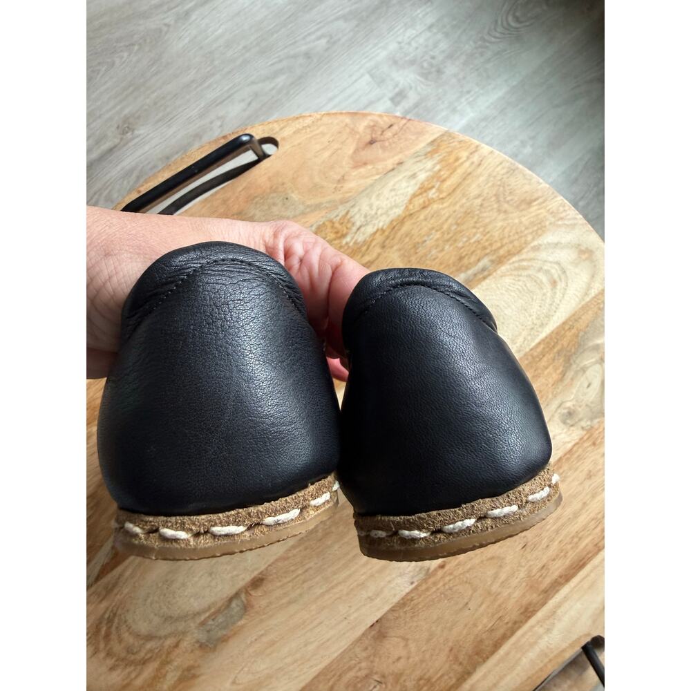 KISA Made By Hand Women's black leather slip on shoe, size 27, NEW - Picture 4 of 10